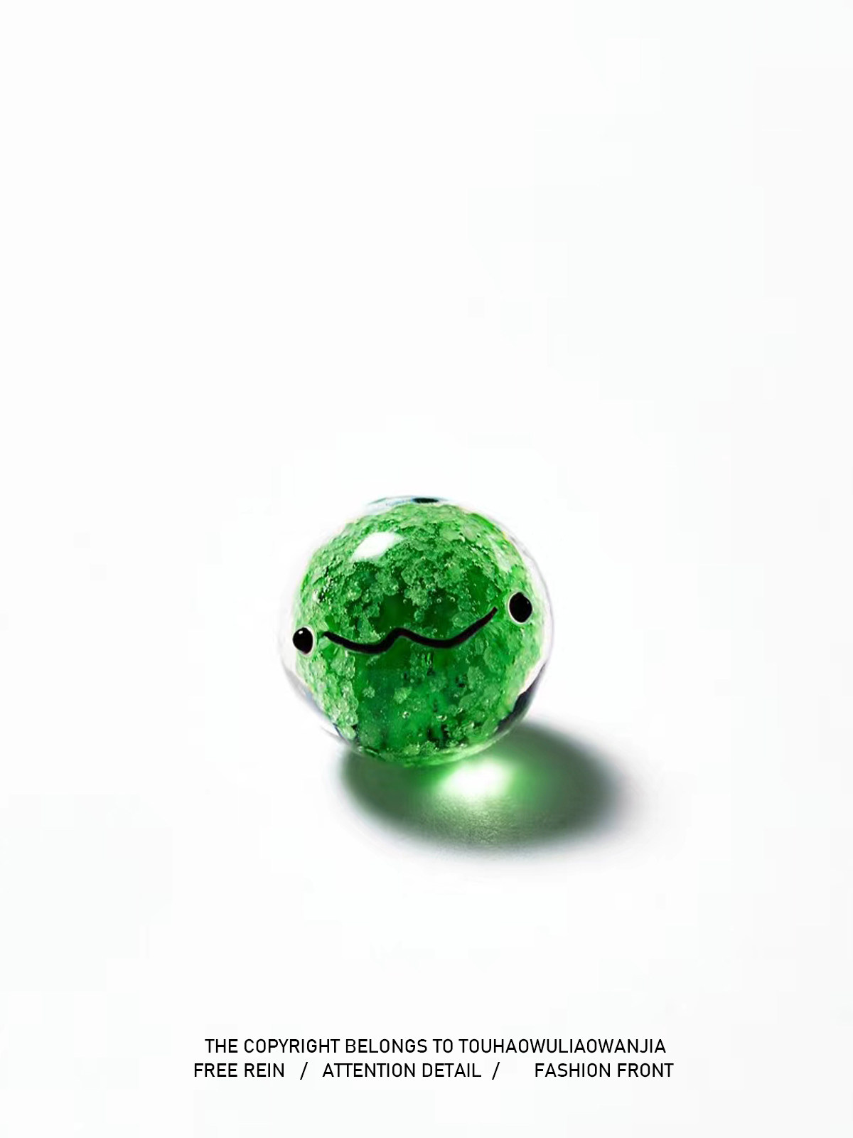 Aquarium Fish Japan - Parlayan Marimo Cam Top Şeffaf Işıklı