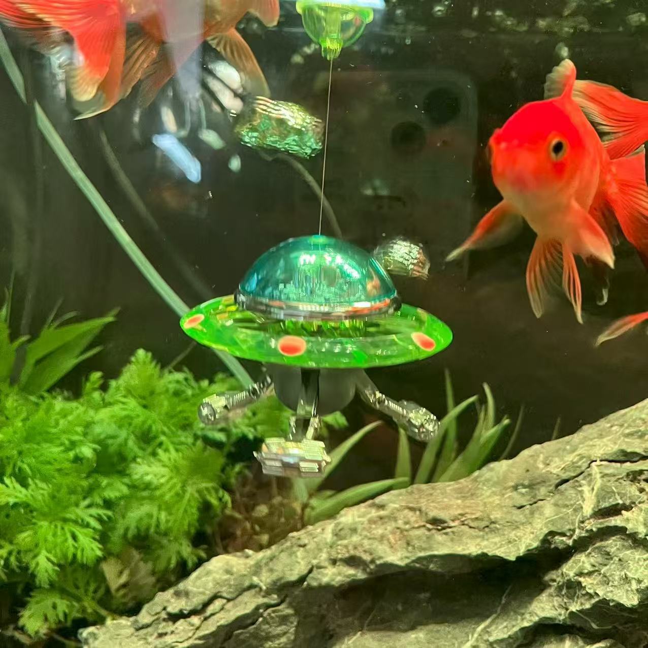 Aquarium Fish World - Asılı UFO Akvaryum Heykeli World of
